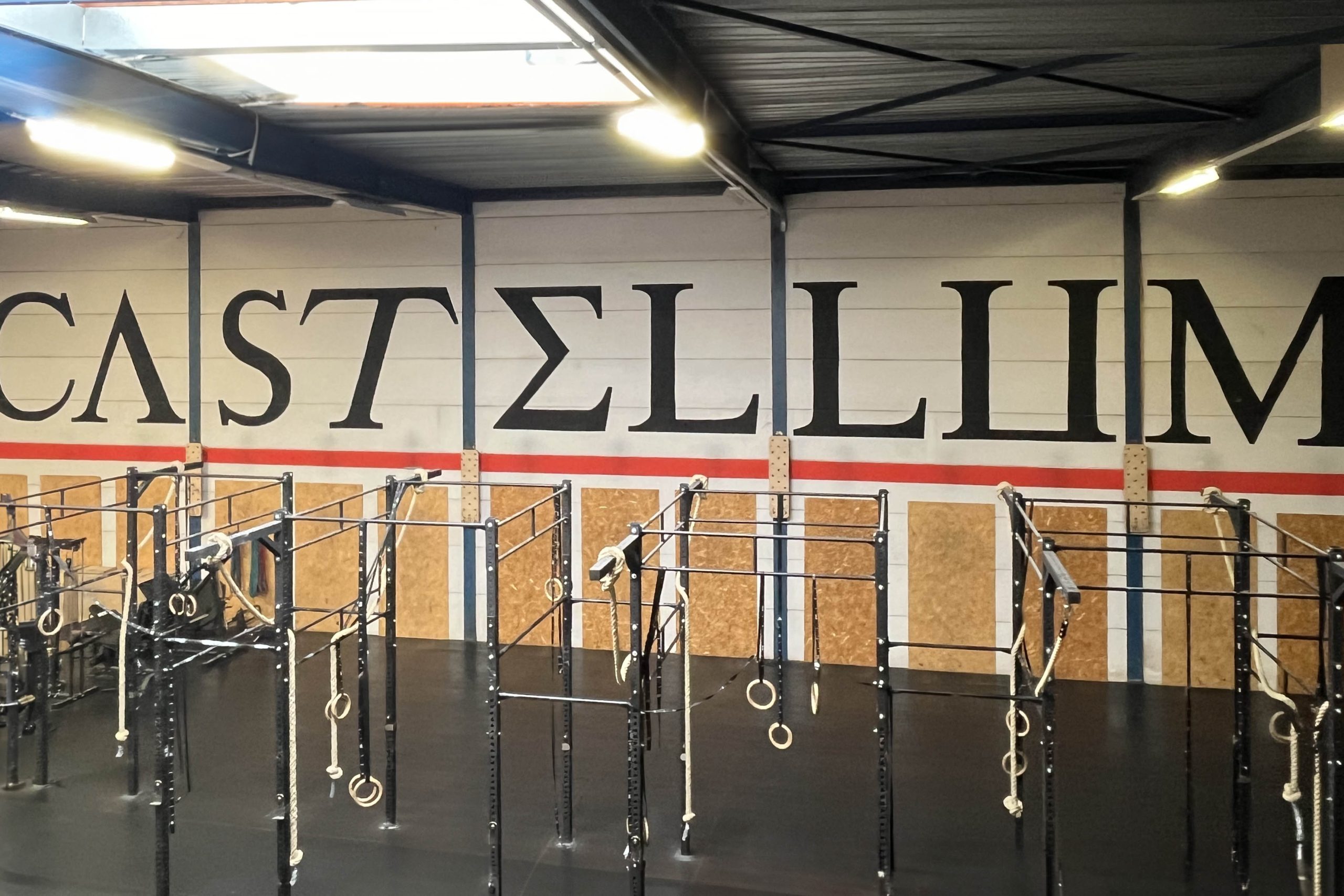 Foto van de trainingsruimte, de box bij Crossfit Castellum